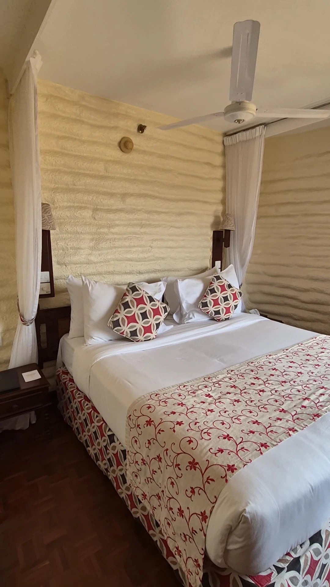 Salt Lick Safari Lodge, Tsavo Kenya