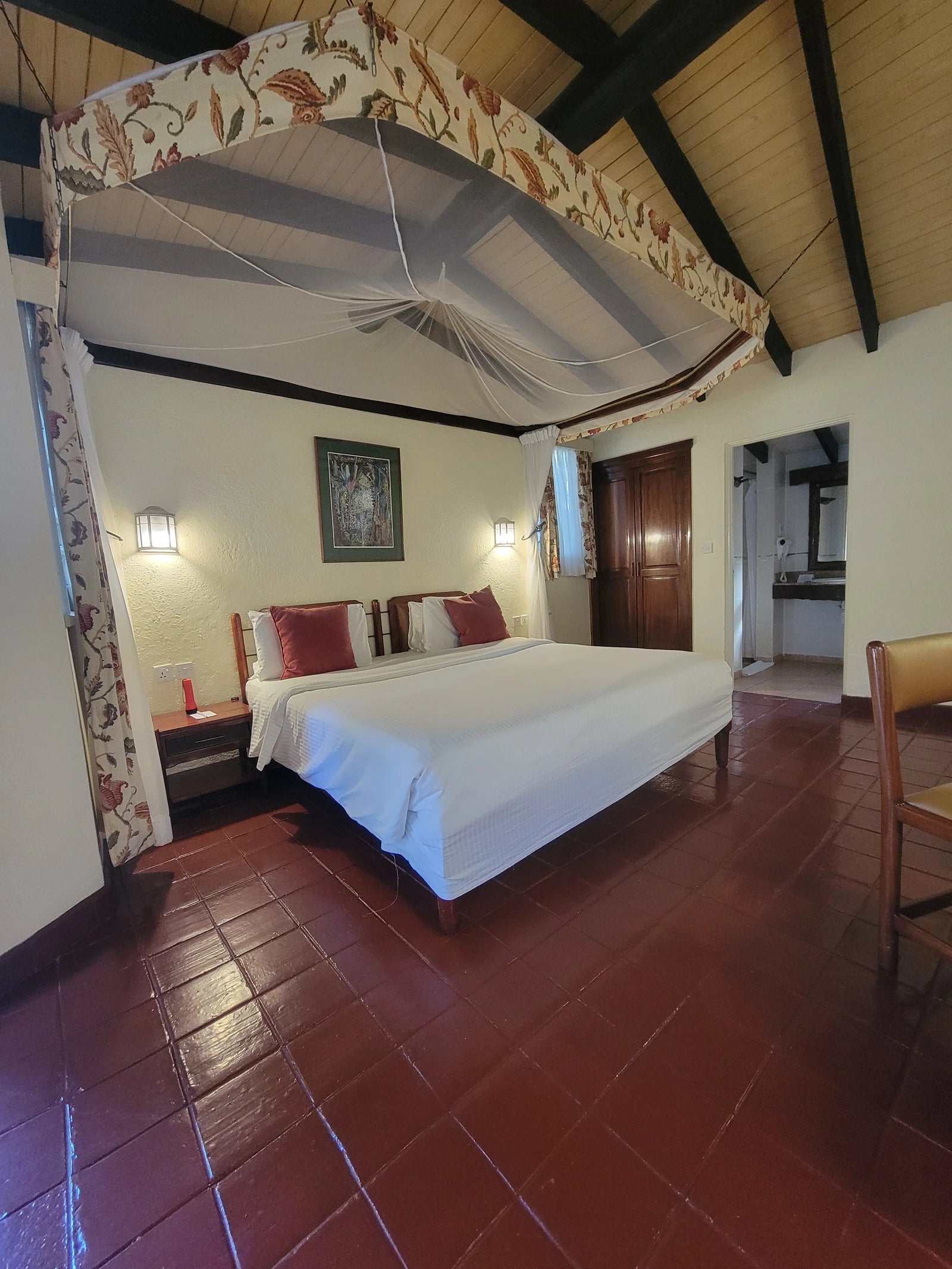 Sarova Lion Hill Game Lodge: Kenya Safari Lodge in Lake Nakuru National Park, Nakuru Kenya
