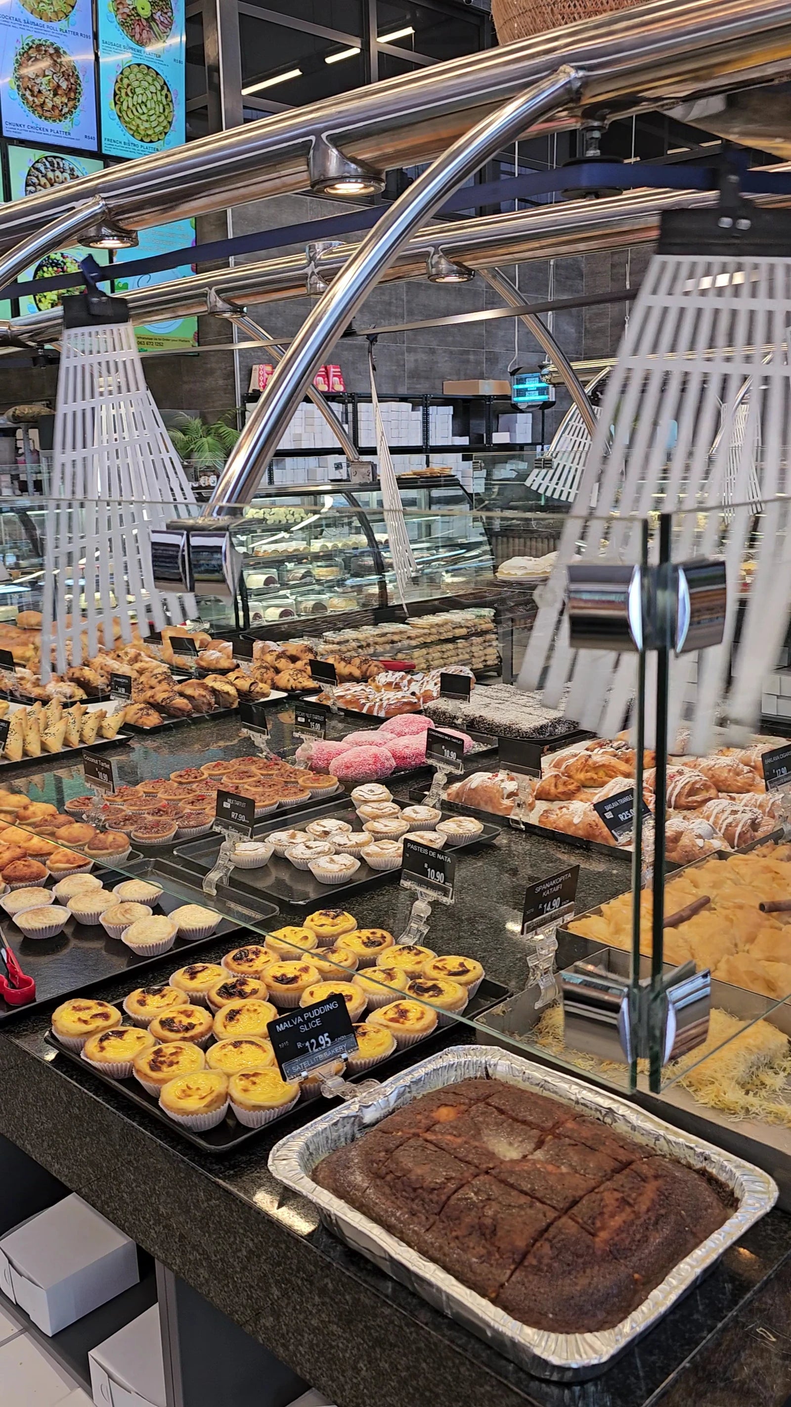 Satellite Fast Foods & Bakery, Boksburg South Africa