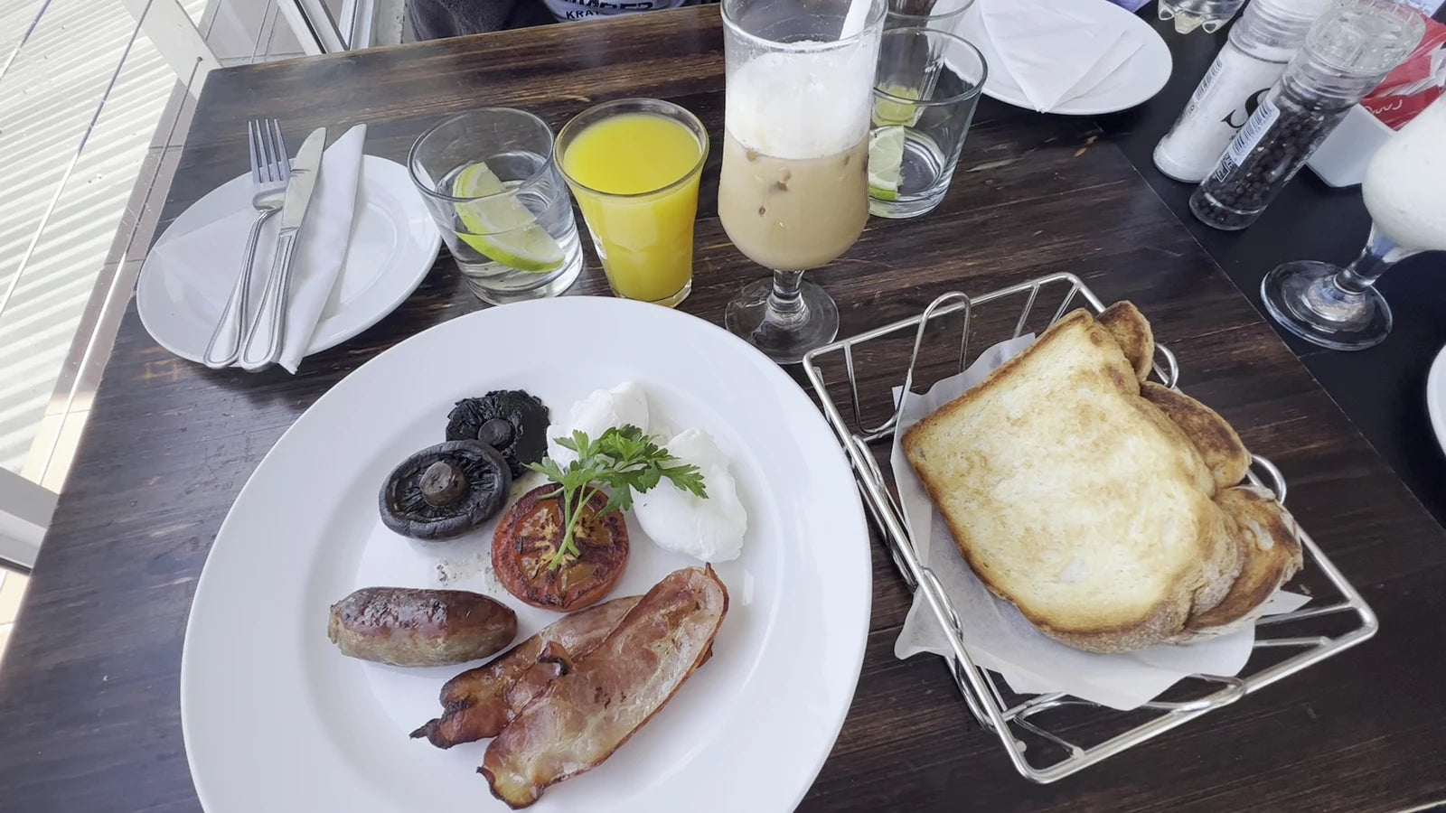 SAVEUR Restaurant, Cape Town South Africa