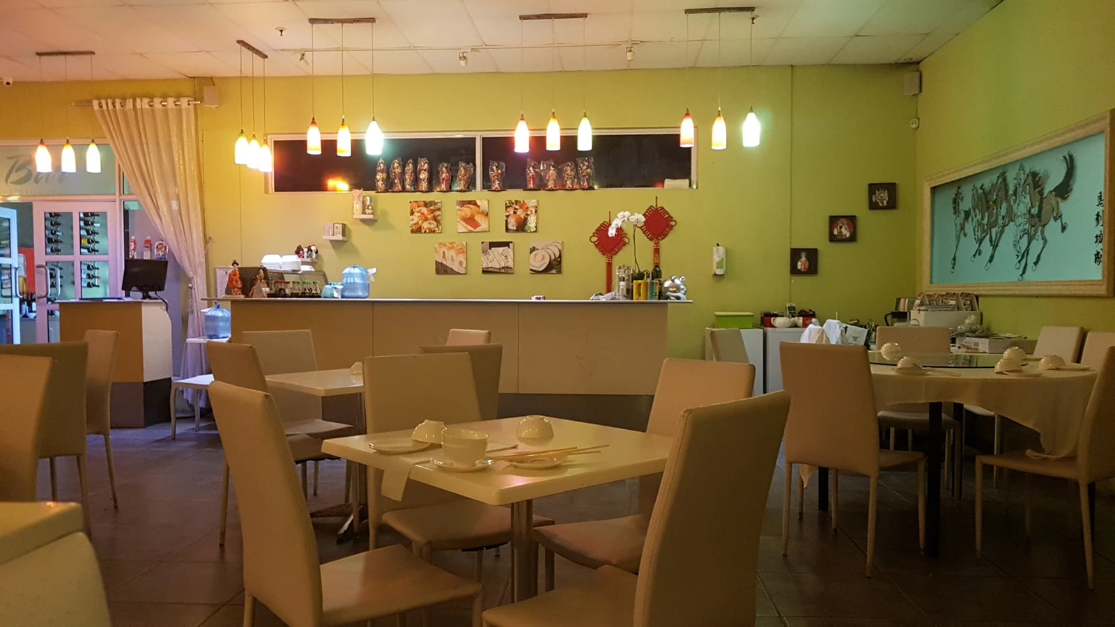 Shanghai Chinese Restaurant & Sushi Bar, KuGompo City South Africa