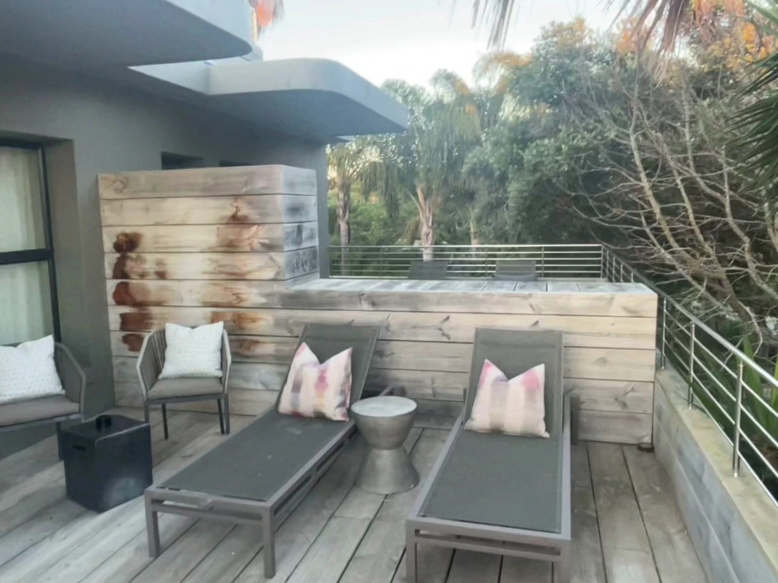 Sky Villa Boutique Hotel, 6600 South Africa