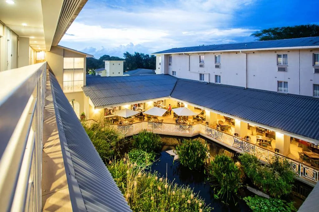 Southern Sun Ridgeway, Lusaka 10101 Zambia