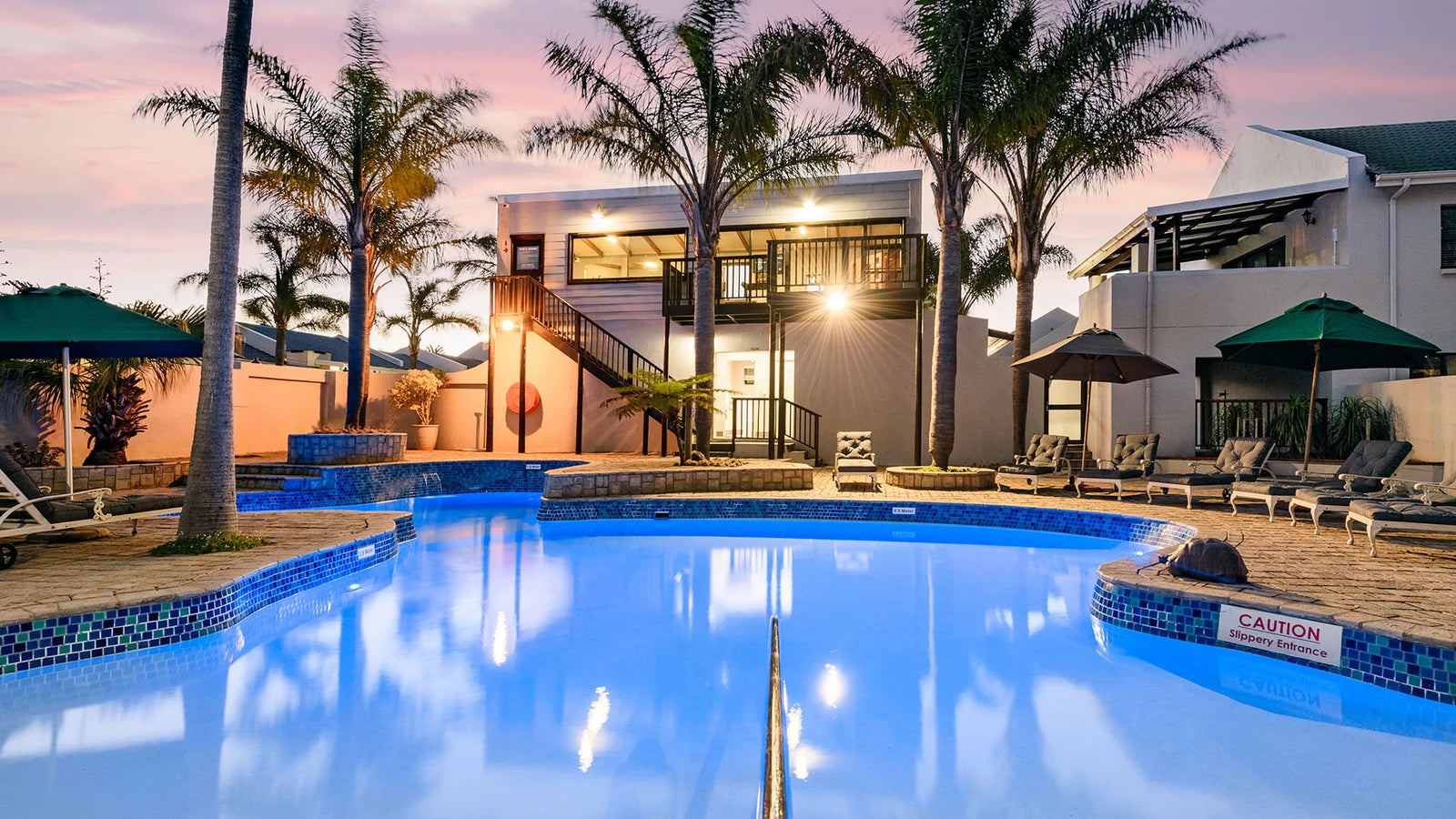 Sunshine Bay Beach Club, Jeffreys Bay South Africa
