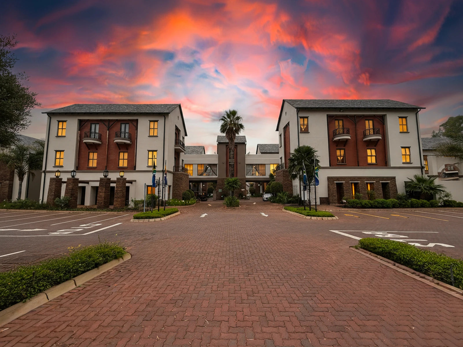 Tayfin Royale Hotel, Restaurant & Conference Centre
