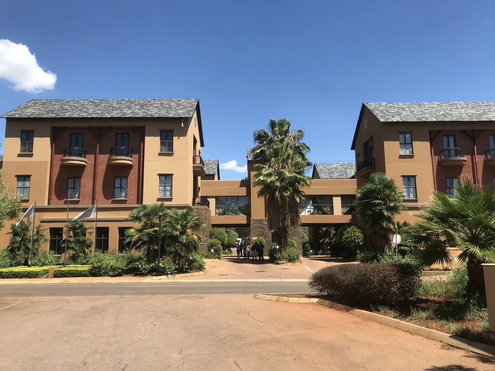 Tayfin Royale Hotel, Restaurant & Conference Centre, Eldoraigne South Africa