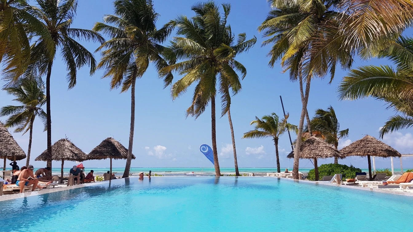 The Loop Beach Resort, 
The Loop Road Jambiani TZ Tanzania