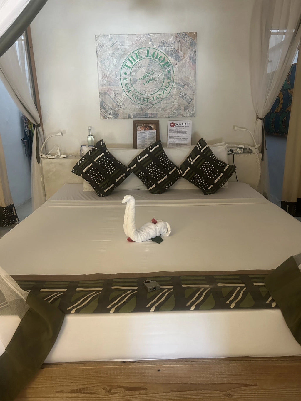 The Loop Beach Resort, 
The Loop Road Jambiani TZ Tanzania