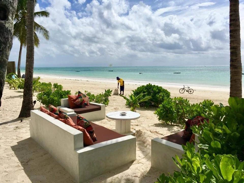 The Loop Beach Resort, 
The Loop Road Jambiani TZ Tanzania