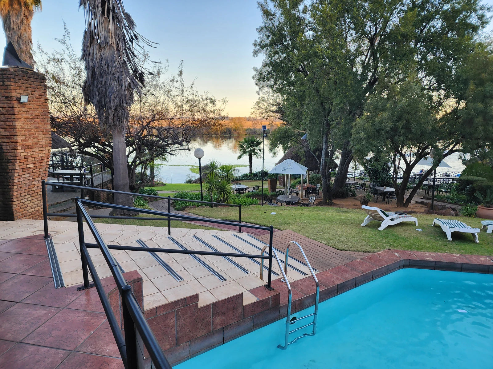 The Waterfront Country Lodge, Vanderbijlpark South Africa