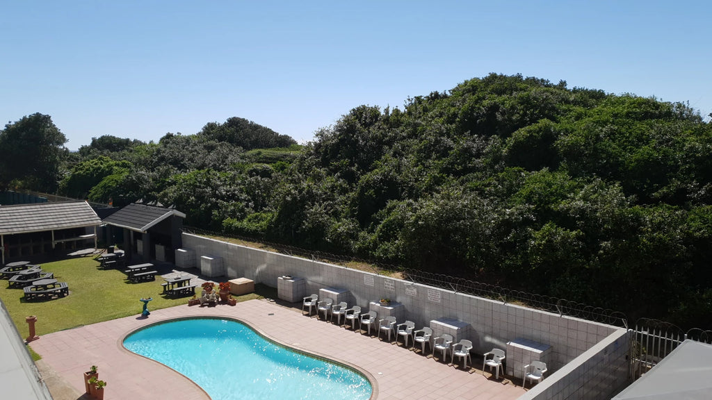 Toti Cabanas, eManzimtoti South Africa