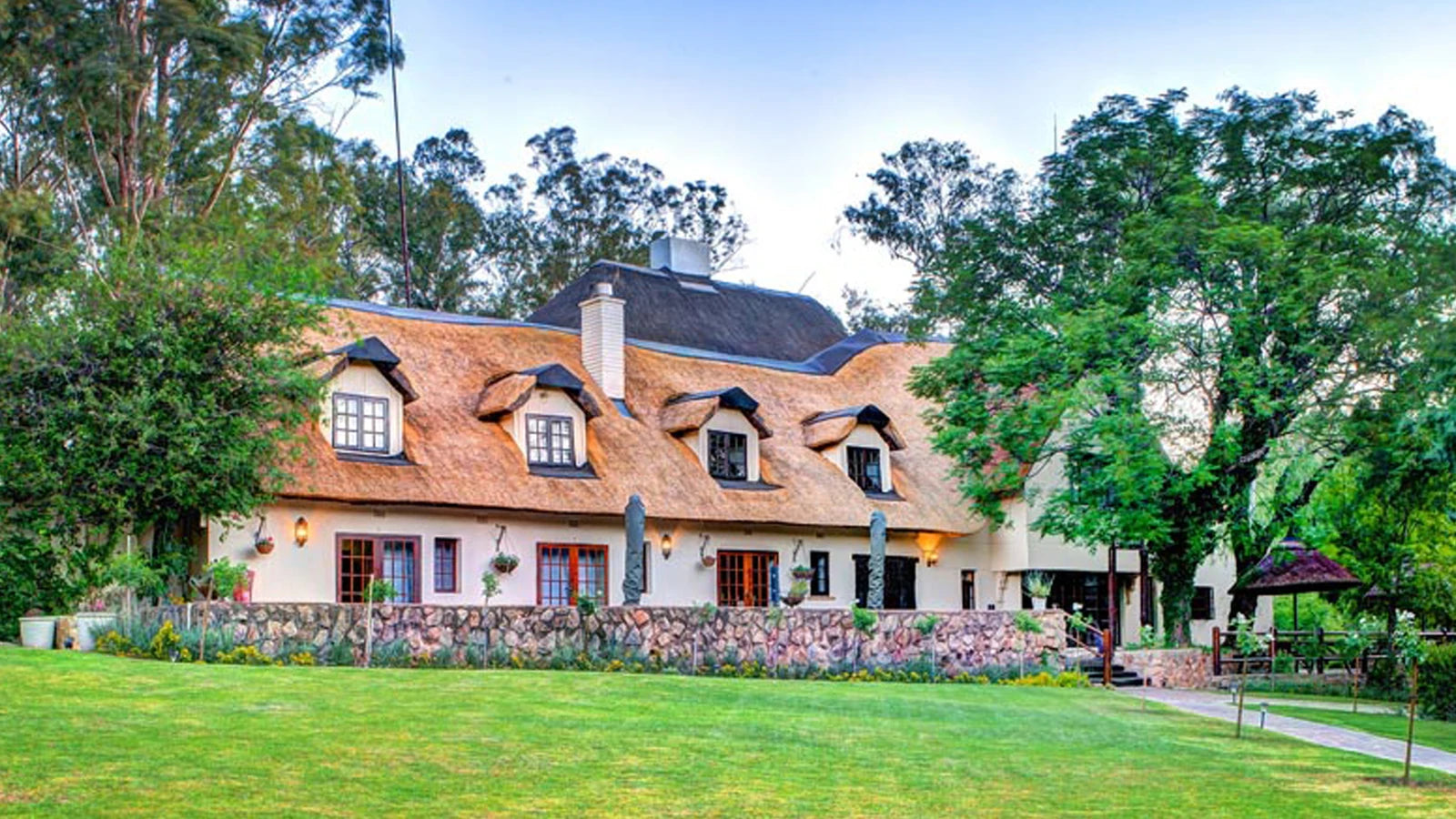 Très Jolie, Muldersdrift South Africa