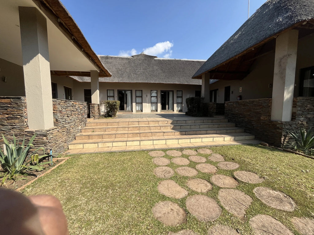 Valley Lodge & Spa 4 star Hotel, Magaliesburg South Africa