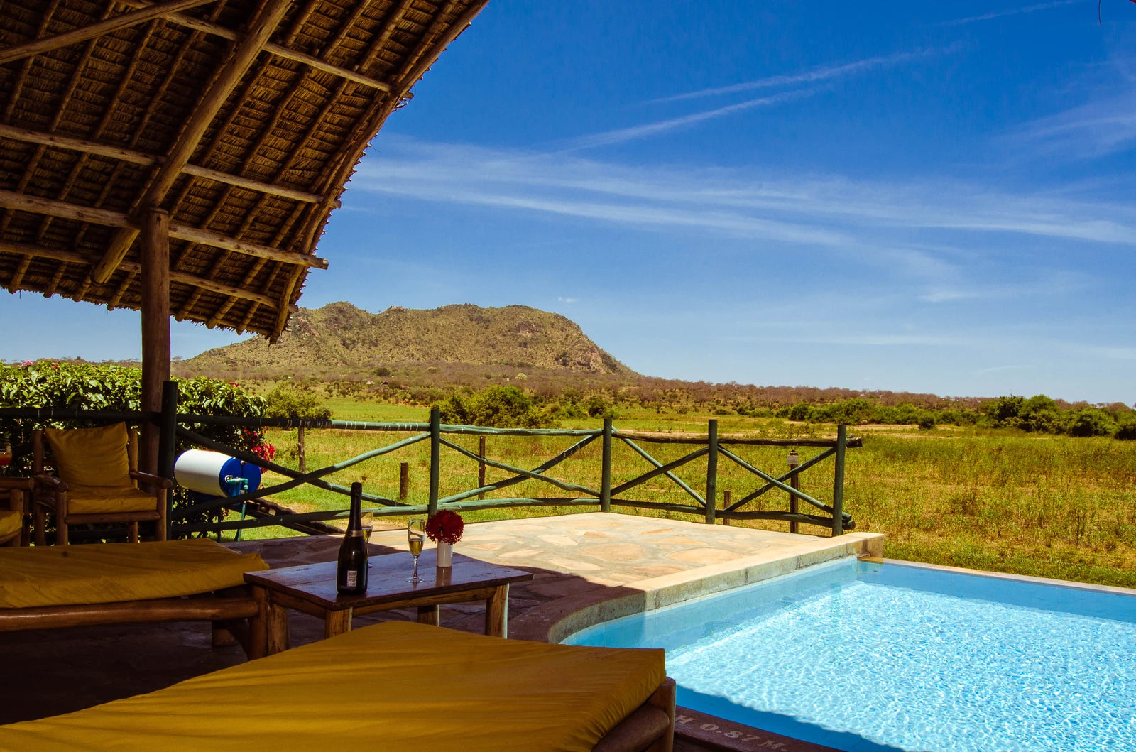Zomeni Lion Hill Safari Lodge, Voi Kenya