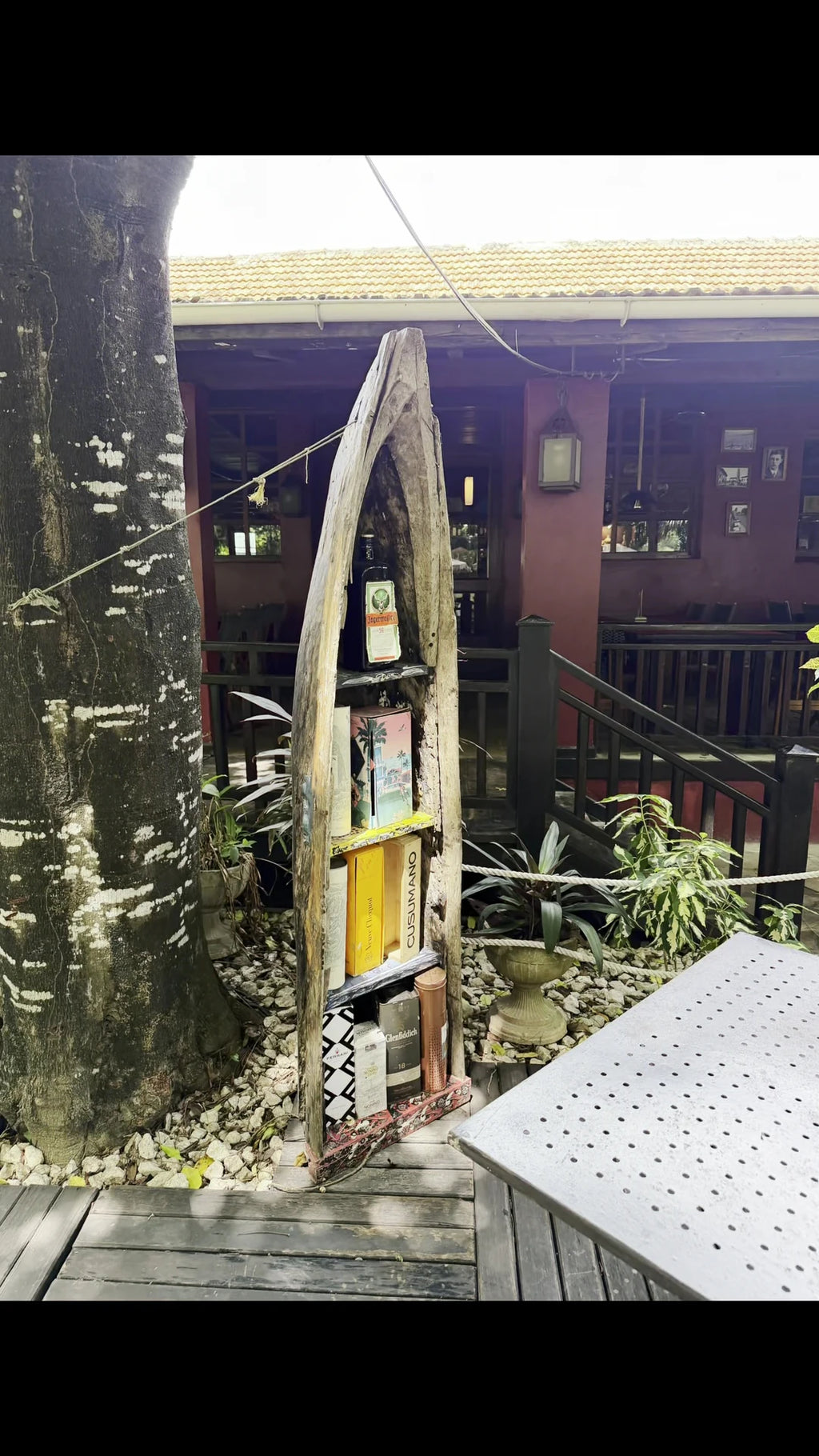 Zûane, Dar es Salaam Tanzania